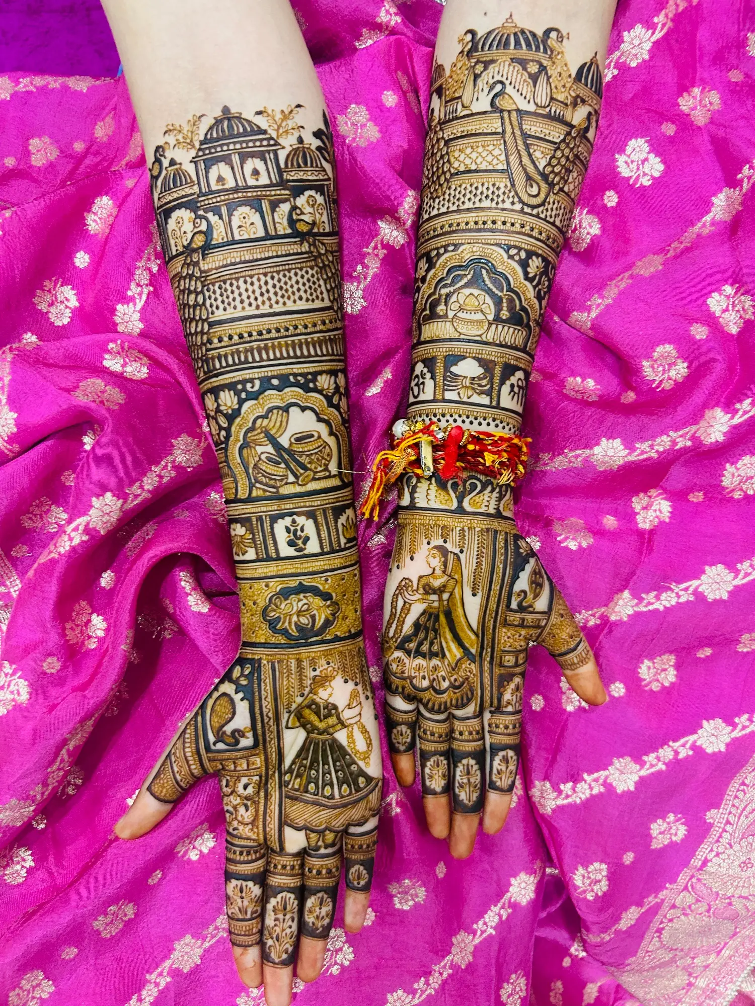 Traditional bridal mehndi design